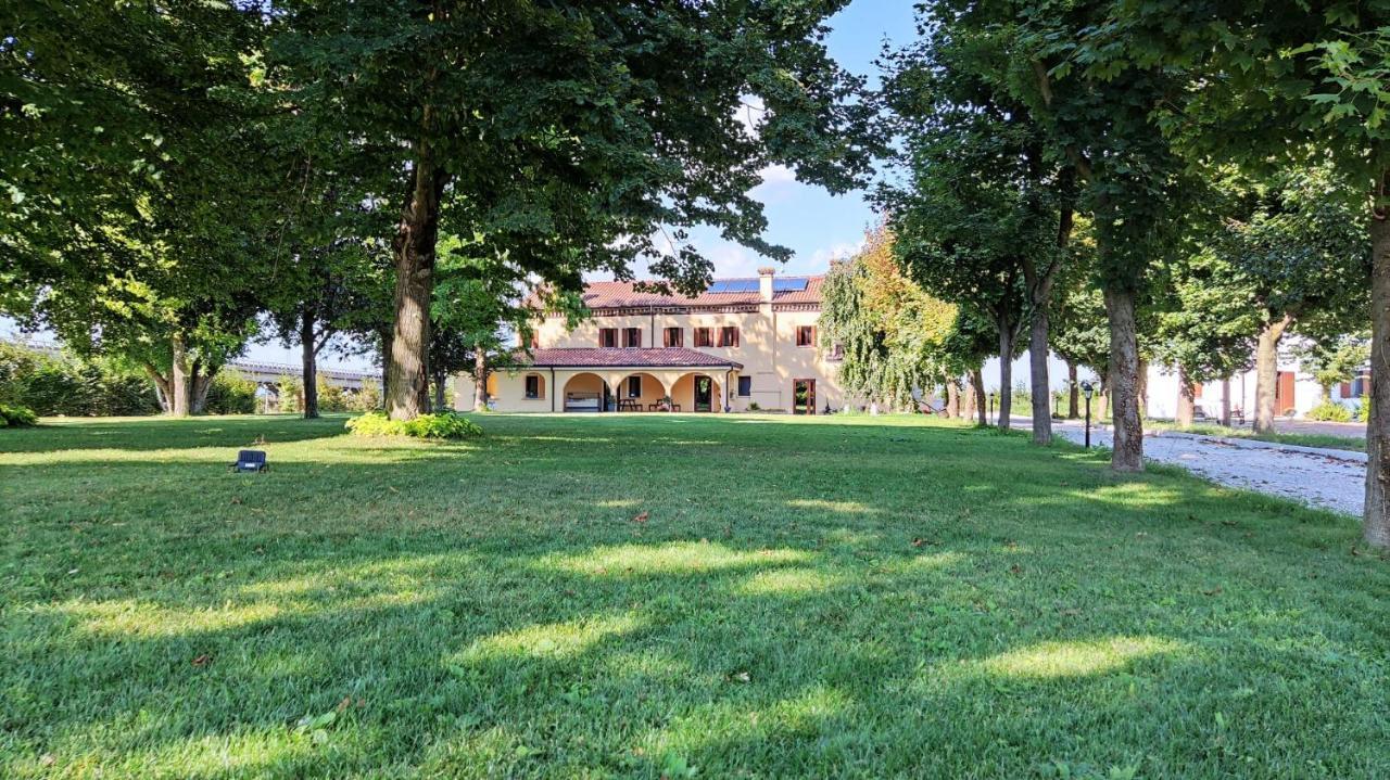Agriturismo La Foscarina Vescovana Eksteriør billede